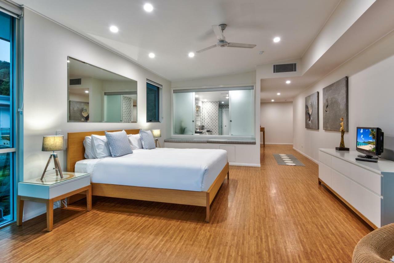 Pavillions Penthouse 25 - Luxury Waterfront Apartment With Private Roof Top Pool And Buggy Hamilton Island Exterior foto