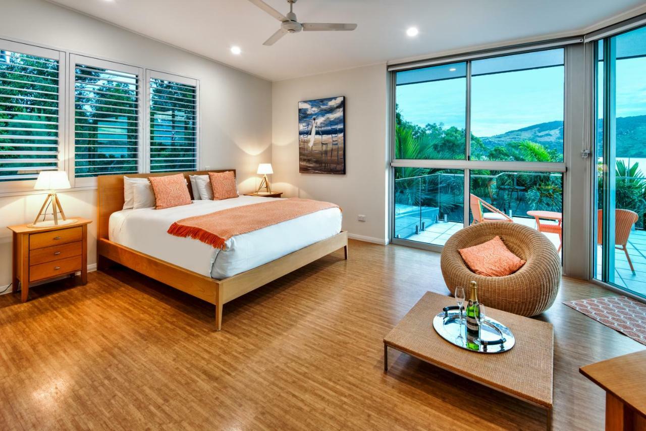 Pavillions Penthouse 25 - Luxury Waterfront Apartment With Private Roof Top Pool And Buggy Hamilton Island Exterior foto