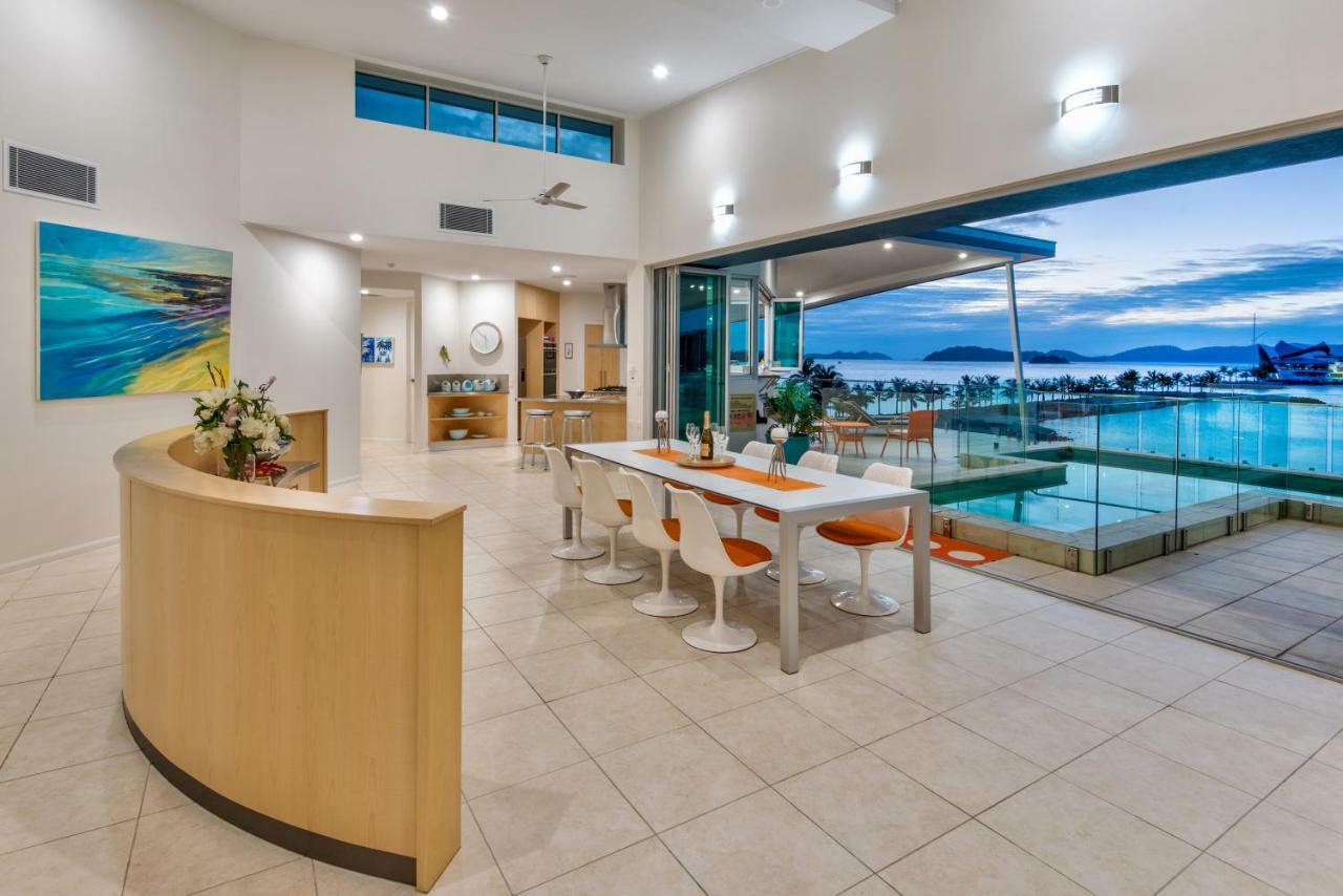 Pavillions Penthouse 25 - Luxury Waterfront Apartment With Private Roof Top Pool And Buggy Hamilton Island Exterior foto